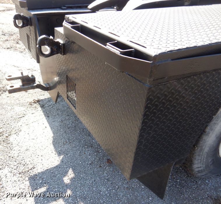 image for item DH8196 1992 Chevrolet Kodiak C6500  flatbed truck