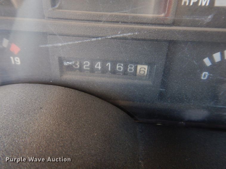 image for item DH8196 1992 Chevrolet Kodiak C6500  flatbed truck