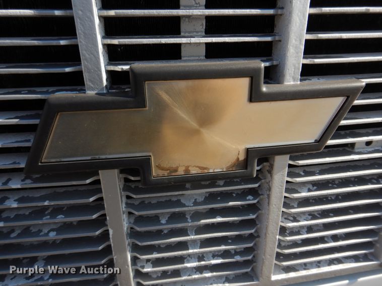 image for item DH8196 1992 Chevrolet Kodiak C6500  flatbed truck