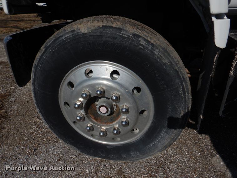 image for item DH8196 1992 Chevrolet Kodiak C6500  flatbed truck