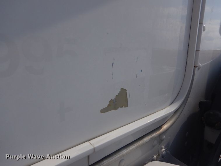 image for item DH8197 1990 Kenworth T600  semi truck