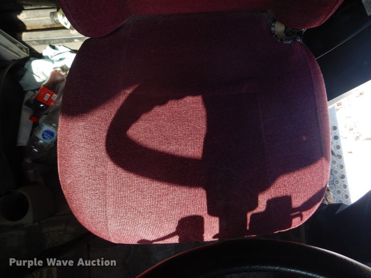 image for item DH8197 1990 Kenworth T600  semi truck