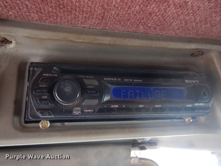 image for item DH8197 1990 Kenworth T600  semi truck