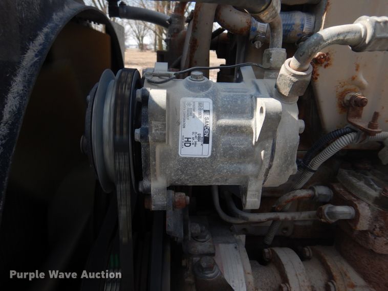 image for item DH8197 1990 Kenworth T600  semi truck