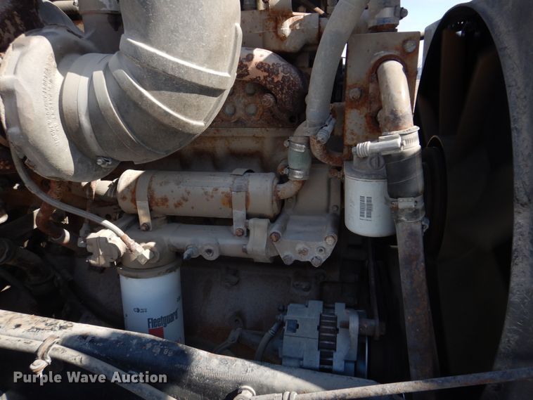 image for item DH8197 1990 Kenworth T600  semi truck