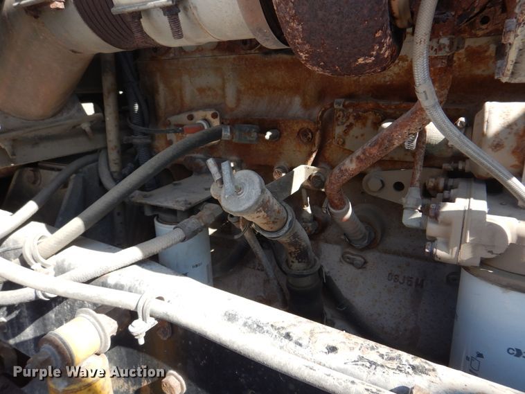 image for item DH8197 1990 Kenworth T600  semi truck