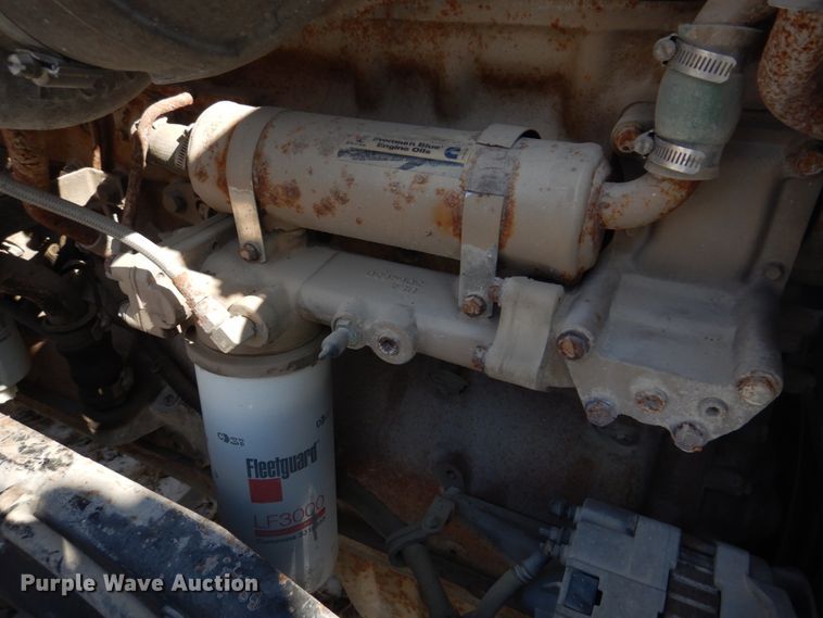 image for item DH8197 1990 Kenworth T600  semi truck