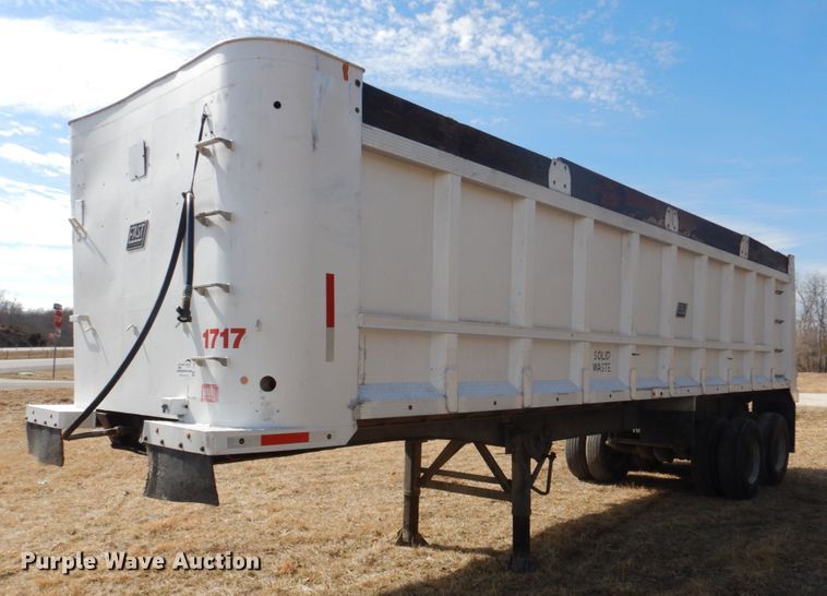 image for item DH8201 1977 East  end dump trailer