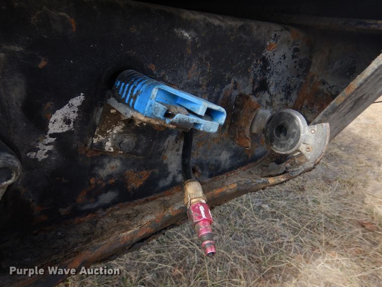 image for item DH8201 1977 East  end dump trailer