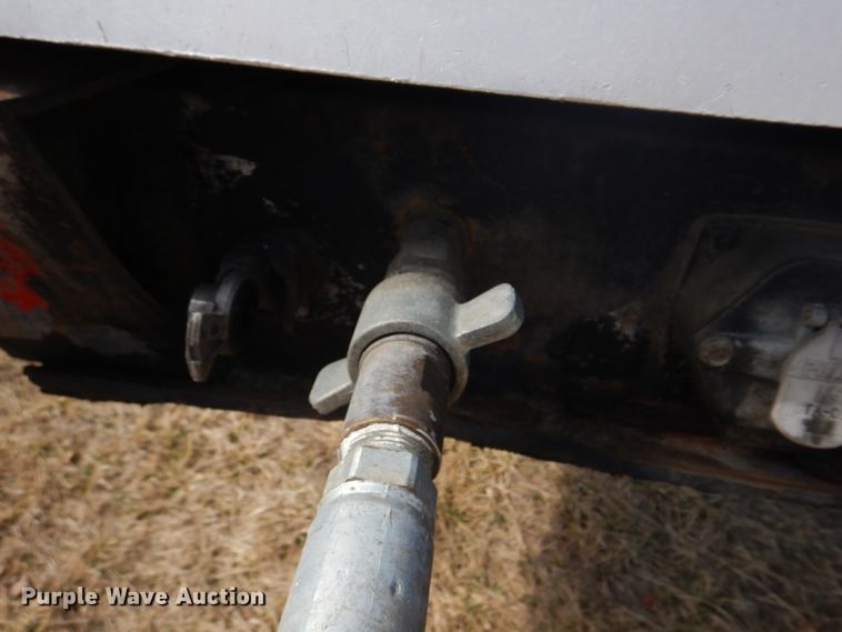 image for item DH8201 1977 East  end dump trailer