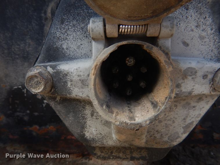 image for item DH8201 1977 East  end dump trailer