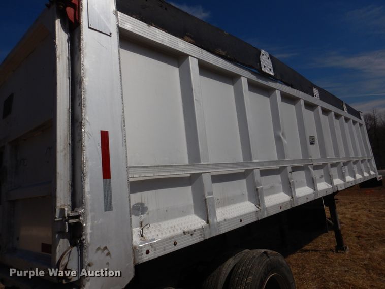 image for item DH8201 1977 East  end dump trailer