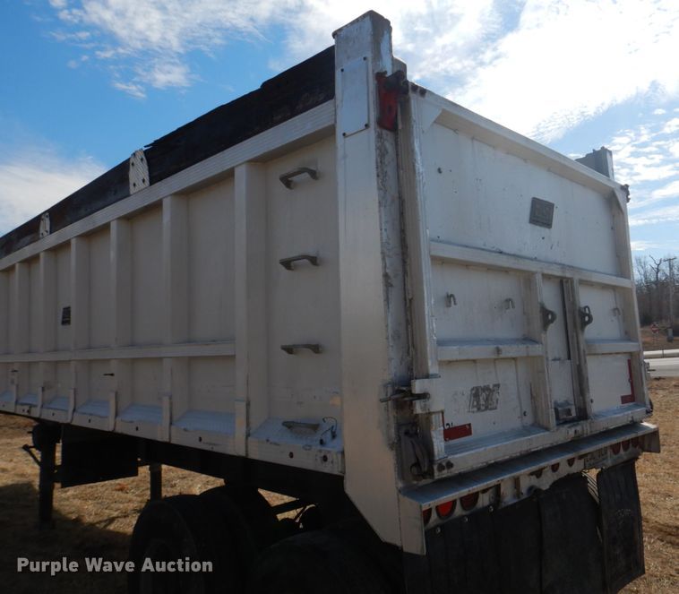 image for item DH8201 1977 East  end dump trailer