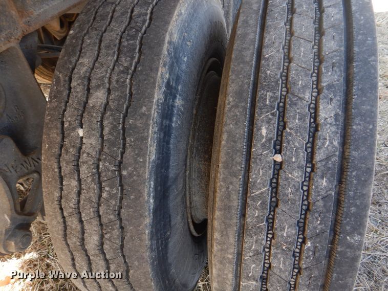 image for item DH8201 1977 East  end dump trailer