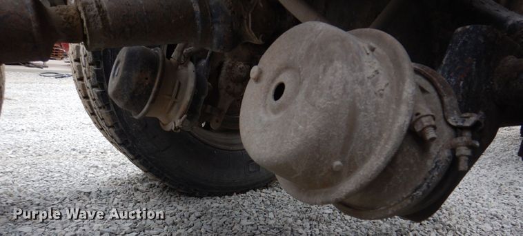 image for item DH8202 1986 International 9370  semi truck