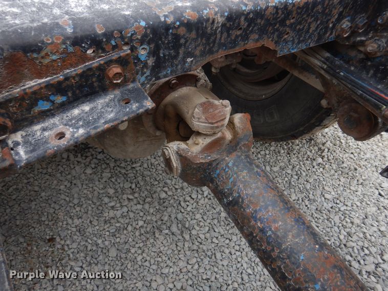 image for item DH8202 1986 International 9370  semi truck