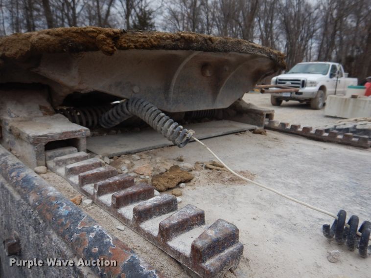 image for item DH8202 1986 International 9370  semi truck