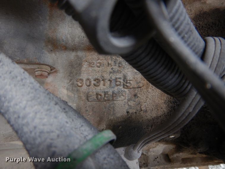 image for item DH8202 1986 International 9370  semi truck