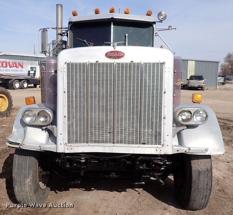 image for item DI1829 1987 Peterbilt 359  semi truck