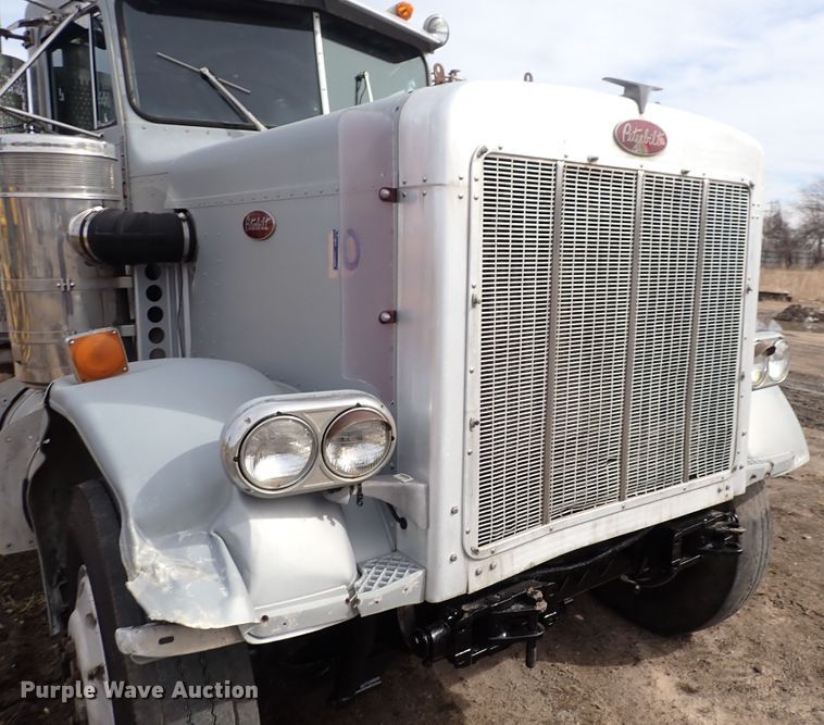 image for item DI1829 1987 Peterbilt 359  semi truck
