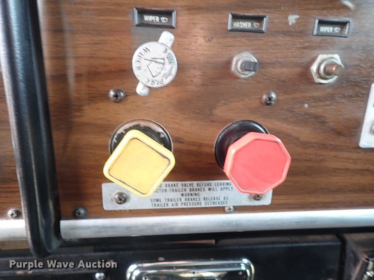 image for item DI1829 1987 Peterbilt 359  semi truck