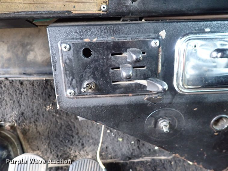 image for item DI1829 1987 Peterbilt 359  semi truck