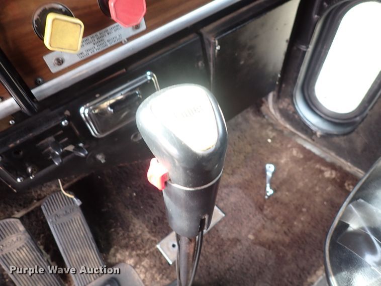 image for item DI1829 1987 Peterbilt 359  semi truck