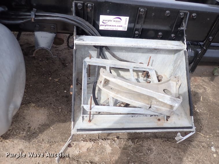 image for item DI1829 1987 Peterbilt 359  semi truck