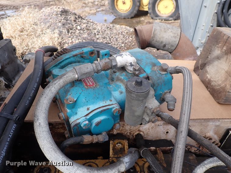 image for item DI1829 1987 Peterbilt 359  semi truck