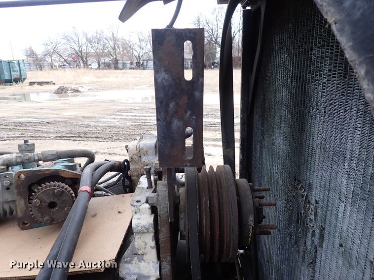 image for item DI1829 1987 Peterbilt 359  semi truck