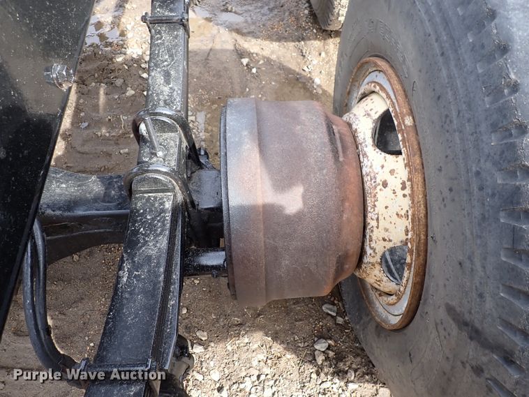 image for item DI1829 1987 Peterbilt 359  semi truck