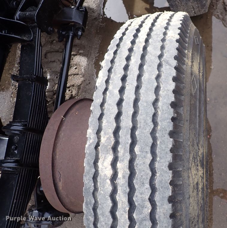 image for item DI1829 1987 Peterbilt 359  semi truck