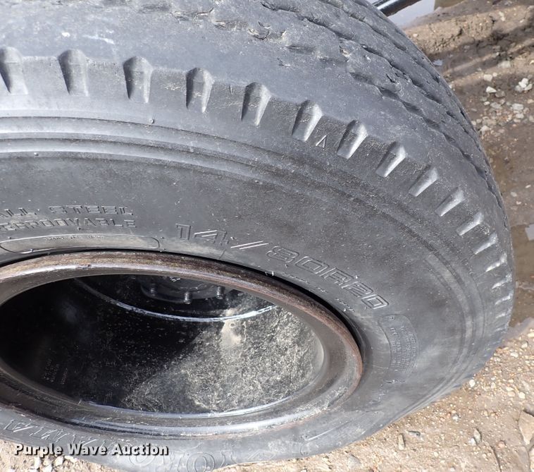 image for item DI1829 1987 Peterbilt 359  semi truck