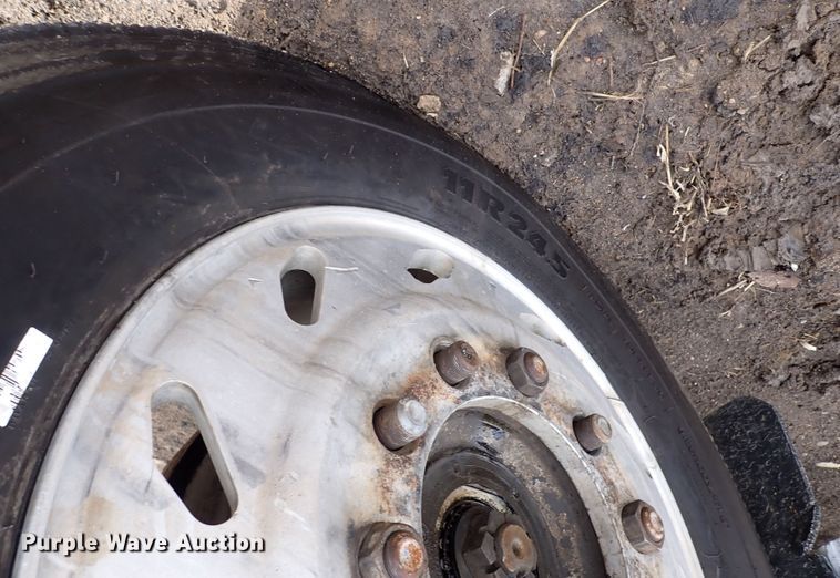 image for item DI1829 1987 Peterbilt 359  semi truck