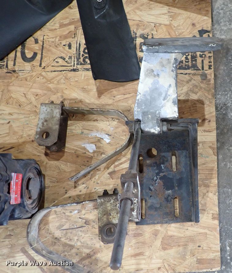 image for item DI1829 1987 Peterbilt 359  semi truck