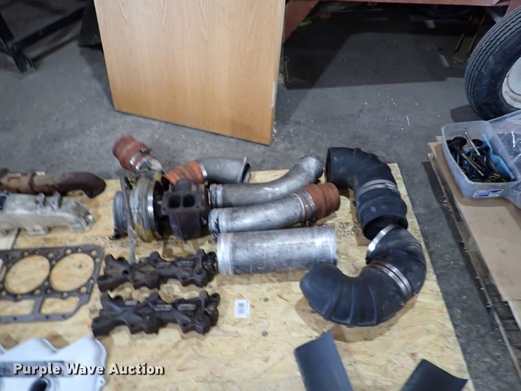 image for item DI1829 1987 Peterbilt 359  semi truck