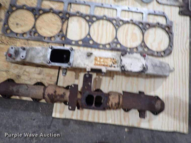 image for item DI1829 1987 Peterbilt 359  semi truck