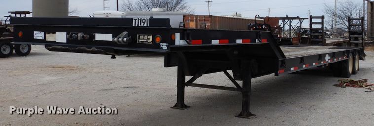 image for item DI8695 2013 Viking  drop deck equipment trailer