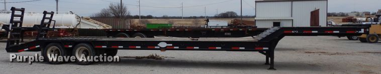 image for item DI8695 2013 Viking  drop deck equipment trailer