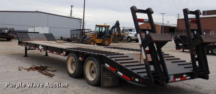 image for item DI8695 2013 Viking  drop deck equipment trailer