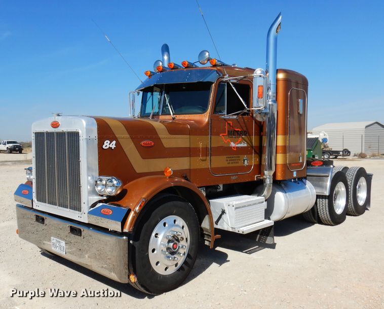 image for item DJ0810 1984 Peterbilt 359  semi truck