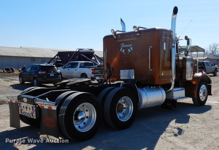 image for item DJ0810 1984 Peterbilt 359  semi truck