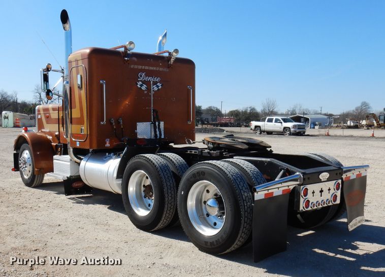image for item DJ0810 1984 Peterbilt 359  semi truck