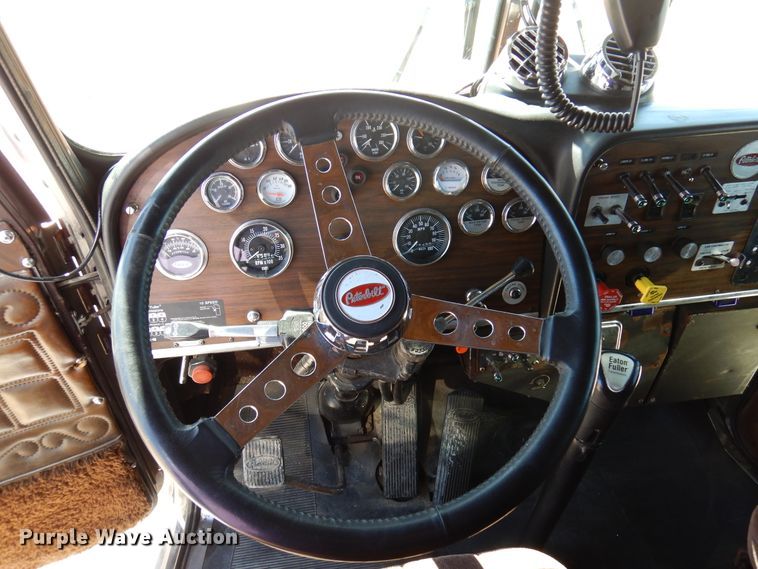 image for item DJ0810 1984 Peterbilt 359  semi truck