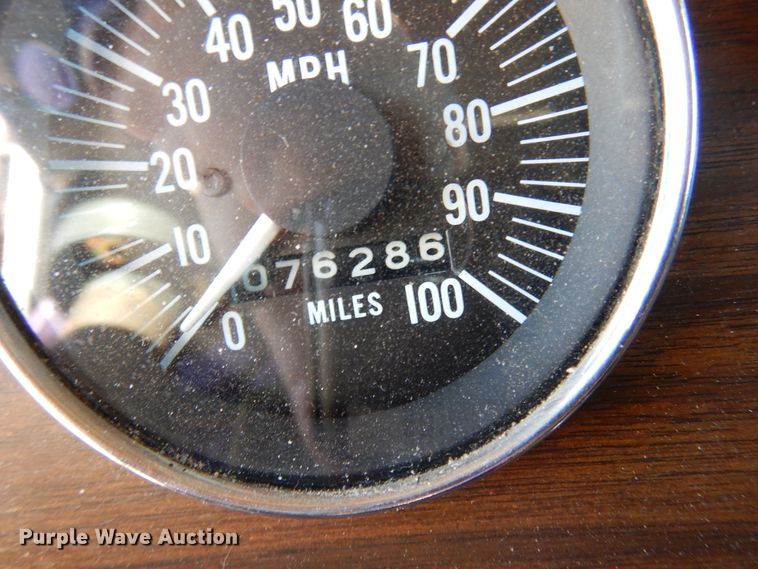 image for item DJ0810 1984 Peterbilt 359  semi truck