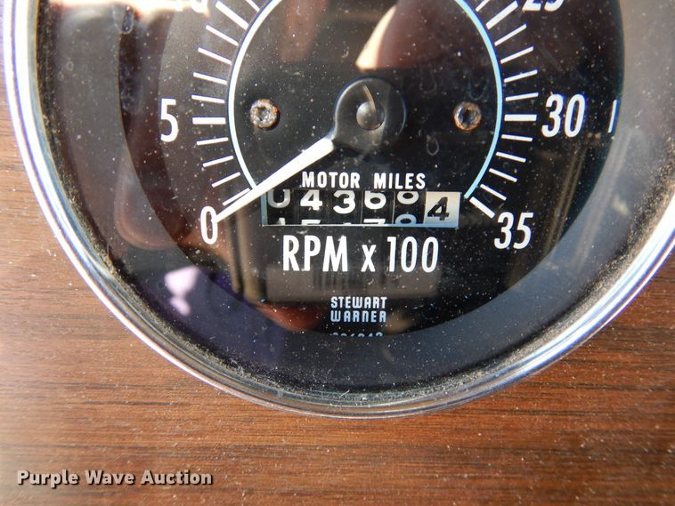 image for item DJ0810 1984 Peterbilt 359  semi truck