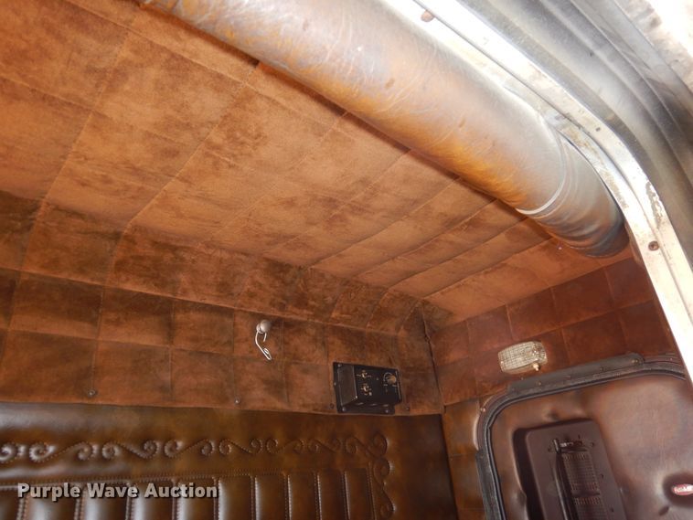 image for item DJ0810 1984 Peterbilt 359  semi truck