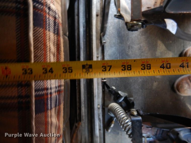 image for item DJ0810 1984 Peterbilt 359  semi truck