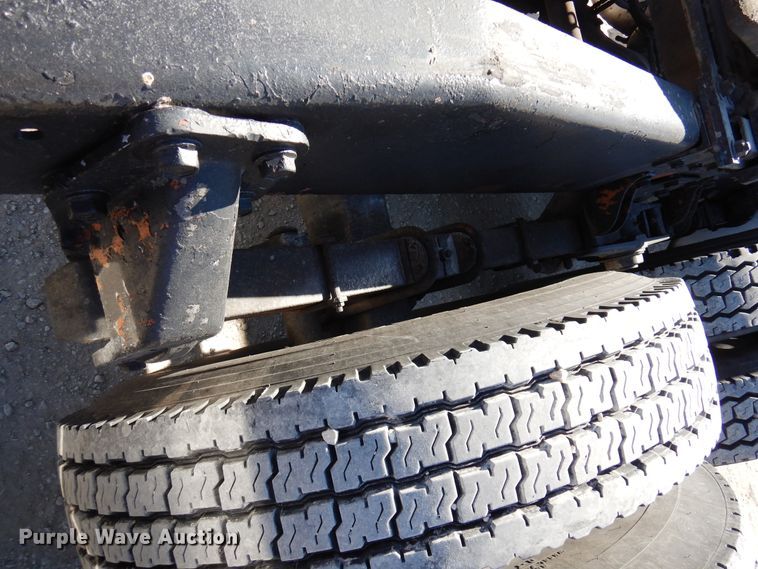 image for item DJ0810 1984 Peterbilt 359  semi truck