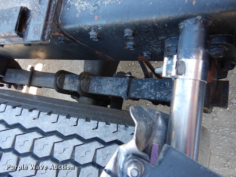 image for item DJ0810 1984 Peterbilt 359  semi truck